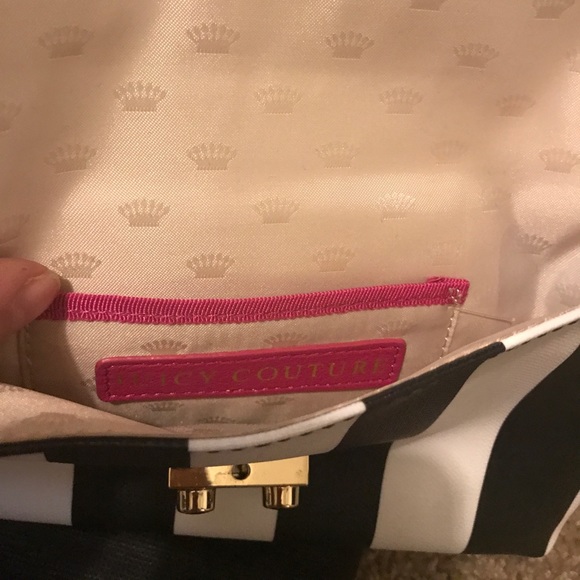Brand New Juicy Couture Clutch Purse!!⭐️⭐️⭐️⭐️⭐️ - Picture 3 of 4
